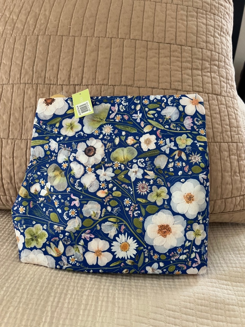 ESTEE LAUDER Floral Cloth Foldable Pouch Makeup Bag